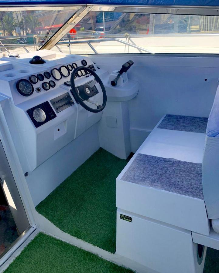 Cozy Private Two Rooms Yacht In Barcelona With Free Parking 圣阿德里安-德贝索斯 外观 照片